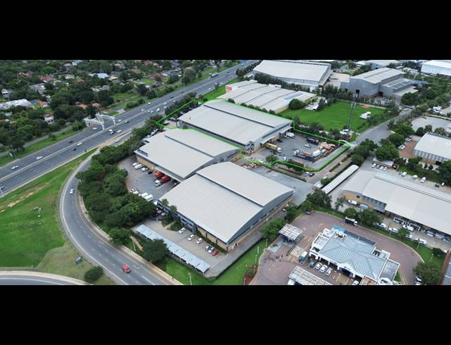 7,671M² WAREHOUSE TO LET IN LONGMEADOW